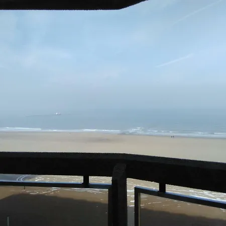 Residentie Aldis Met Zeezicht Oostende