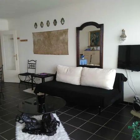 Residentie Aldis Met Zeezicht Lägenhet *