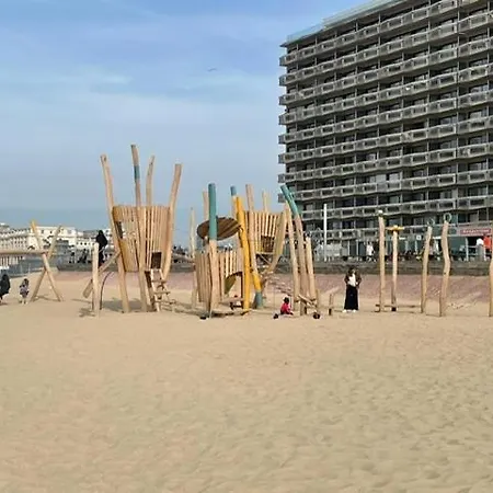 Residentie Aldis Met Zeezicht *